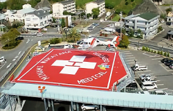 南和歌山医療センターの外観：ヘリポート